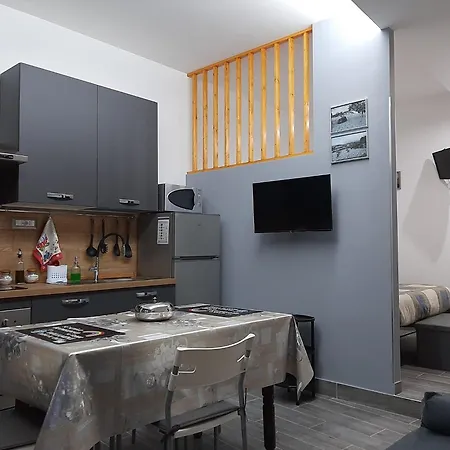 Un Nido Nel Borgo - Calzettieri Apartment *