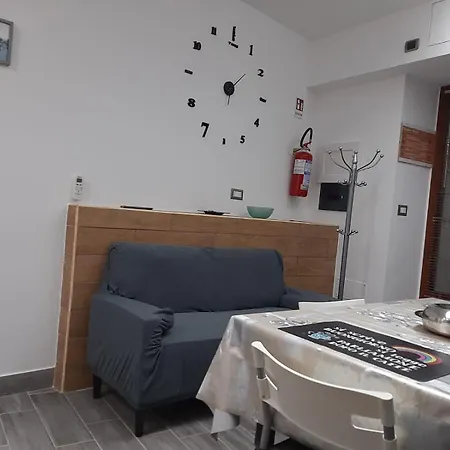Un Nido Nel Borgo - Calzettieri Apartment